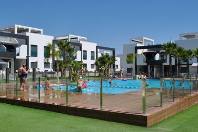 Top Leilighet i Oasis Beach La Zenia 2 Nº 074 on España Casas