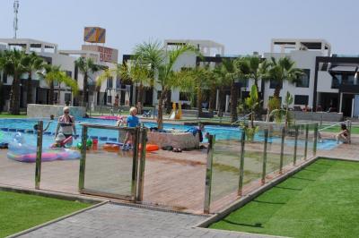 Appartement rez de chaussée à Oasis Beach La Zenia 6 Nº 109 in España Casas