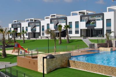 Topplägenhet i Oasis Beach Punta Prima 7 Nº 032 on España Casas